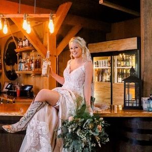 Double D By Old Gringo Almost Famous Taupe Cowgirl boots. Size 6.5